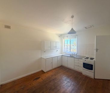 To register & apply for this property, please use this link: https:... - Photo 5