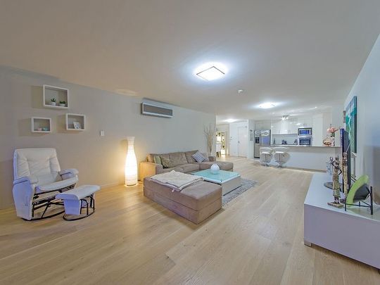 Modern Fully Furnished Two Bedroom Apartment, Cleveland CBD - Photo 1