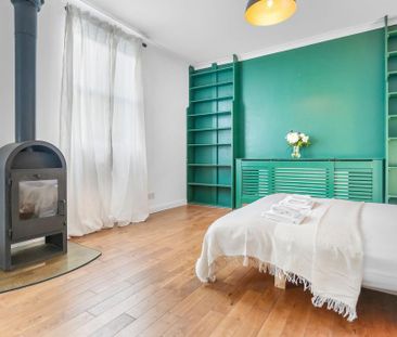 3 bedroom terraced house to rent - Photo 6