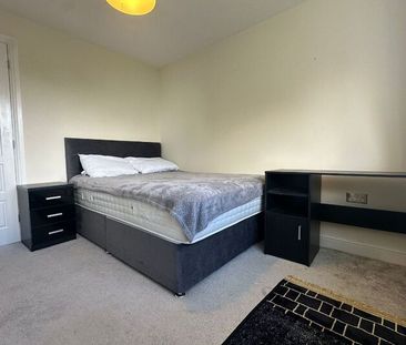 Williams Drive, Blackburn, Lancs, BB2 3WT - Photo 2