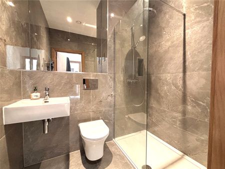 Sheila House, Fleet, Hampshire, GU51 - Photo 2