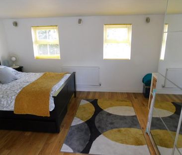 5 bedroom terraced house to rent - Photo 4