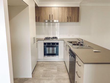 4 BEDROOM DUPLEX - Photo 3
