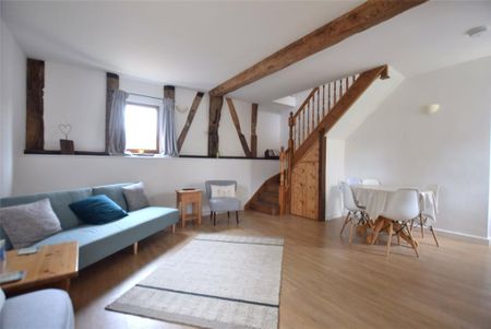 2 bedroom semi-detached house to rent - Photo 2