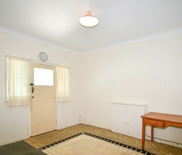 Two Bedroom Unit, Central Mandurah Location! - Photo 6