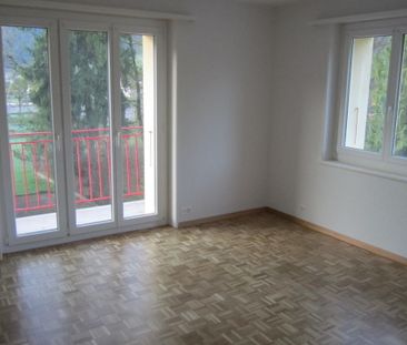 Joli appartement de 4 pièces avec balcon et ascenseur - Photo 3