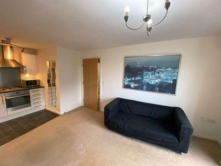 Greenings Court, Warrington, WA2 - Photo 3