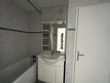 Location Appartement 2 pièces 43m² TOURS 37200 - Photo 4