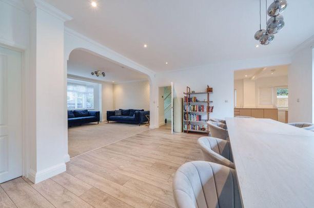 5 bedroom detached house to rent - Photo 1