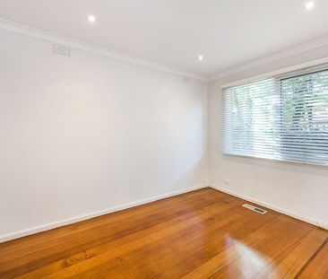 Spacious Light Filled Villa - Photo 1