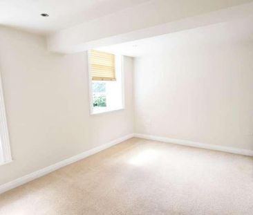 Elton House, Elton Vale Road, BL8 - Photo 2