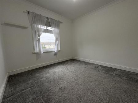 2 bedroom end of terrace house to rent - Photo 3