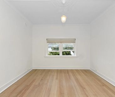 Unit 2/1a Oban Road, South Yarra. - Photo 4