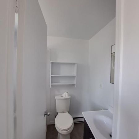Appartement 2½ à louer — Électros et électricité inclus - Photo 3