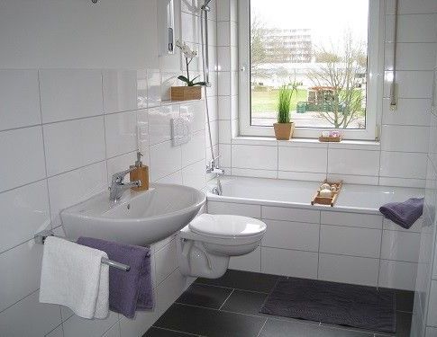 Neue Wohnung, neues Glück! Sanierte 3-Zimmer-Wohnung Bonn-Heiderhof - Photo 1