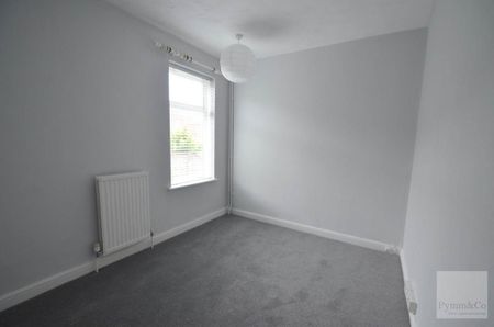 3 bedroom terraced house to rent - Photo 2