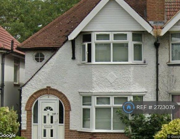 3 bedroom semi-detached house to rent - Photo 1