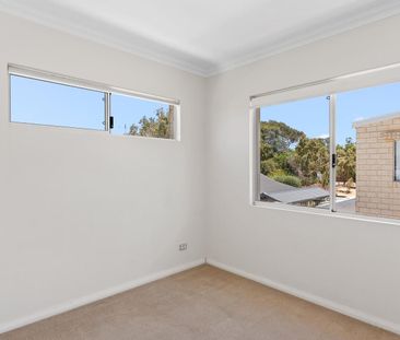 Stylish & Secure 2-Bedroom, 2-Bathroom Apartment - Photo 4