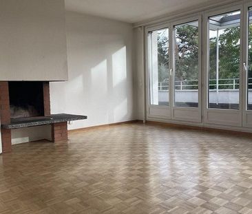 Wunderschöne 5-Zimmer Hochparterre-Wohnung in Zollikon - Photo 1