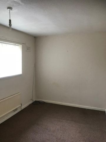 2 bedroom semi-detached house to rent - Photo 4