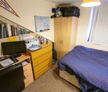 5 bedroom apartment to rent - Photo 4