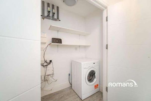 Brunswick Road, Deepcut, Camberley, Surrey, GU16 - Photo 1