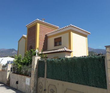 4 room luxury Villa for rent in Nerja, Spain - Photo 3