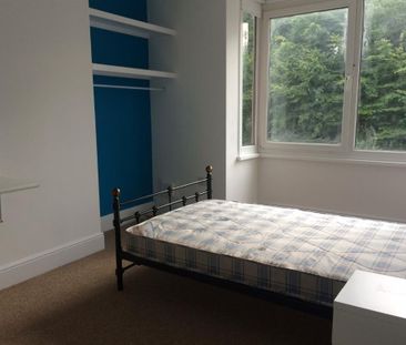 4 bedroom terraced house to rent - Photo 4