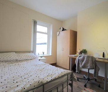 5 bedroom terraced house to rent - Photo 6