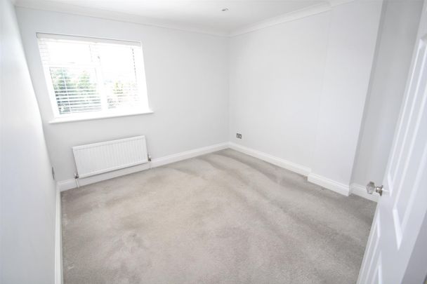 Whinneys Road, Loudwater, High Wycombe - Photo 1