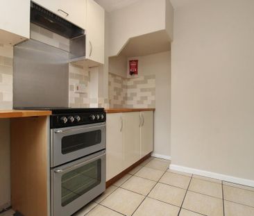 3 bedroom end of terrace house to rent - Photo 5