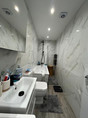 3 Bed Flat, Finchley Lane, NW4 - Photo 1
