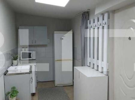 Apartament cu 1 camera, decomandat, 35 mp, zona strazii Rosiori, cartier Marasti - Photo 2