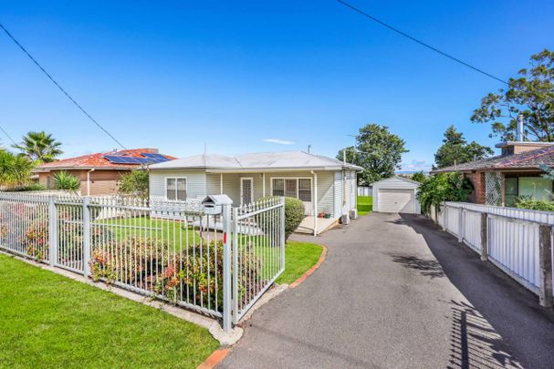 THREE BEDROOM SOUTH TAMWORTH - Photo 1