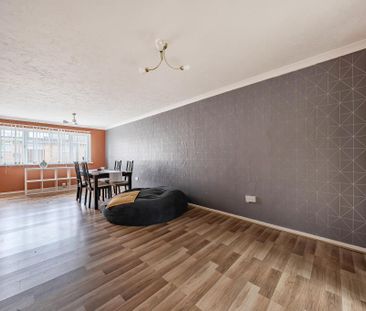 3 bedroom terraced house to rent - Photo 4