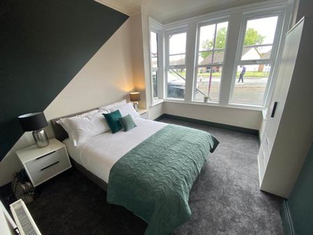 Beechwood Crescent (Room 1), Burley , Leeds - Photo 5