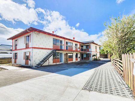 2 Bedroom + 1 Carport parking space, Sandringham - Photo 3