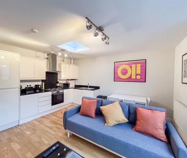 2 bedroom flat to rent - Photo 5