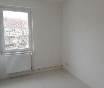 Modernisierte 3-Zimmer-Wohnung im 1. OG in Bremerhaven-Lehe! - Foto 3