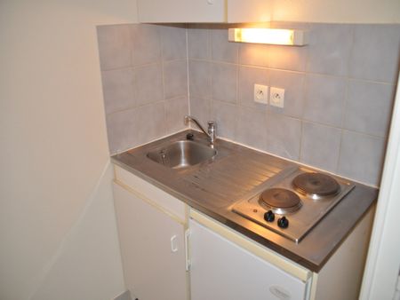 Appartement - 2 pièces - Jaude/Banque de France - Photo 3