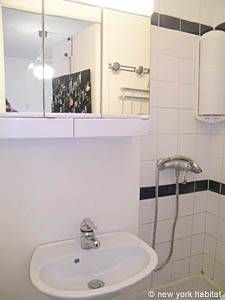Logement à Paris, Location meublée - Studio T1 - Montmartre (PA-3928) - Photo 2