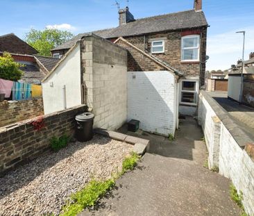 2 bedroom end of terrace house to rent - Photo 2