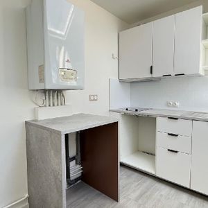 Location Appartement 1 pièce 28m² ROISSY EN FRANCE 95700 - Photo 2