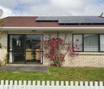 COMFORTABLE TWO BEDROOM UNIT - CLOSE TO HOSPITAL - Photo 3