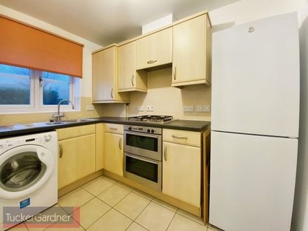 Woodfield Lane, Lower Cambourne - Photo 2