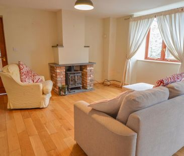 3 bedroom detached house to rent - Photo 3