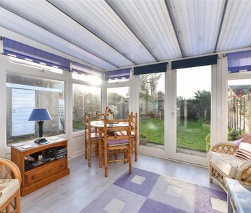 2 bedroom semi-detached bungalow to rent - Photo 1