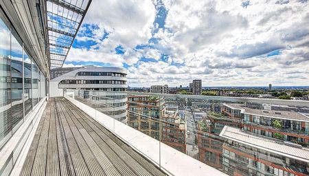A Modern Three Bedroom Apartment in a Sought After Development in Paddington Basin - Photo 4
