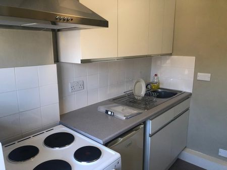 1 bedroom flat to rent - Photo 3