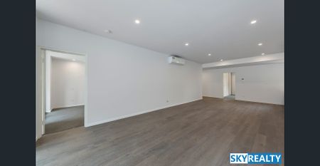 Modern & Stylish Aoartment! - Photo 2